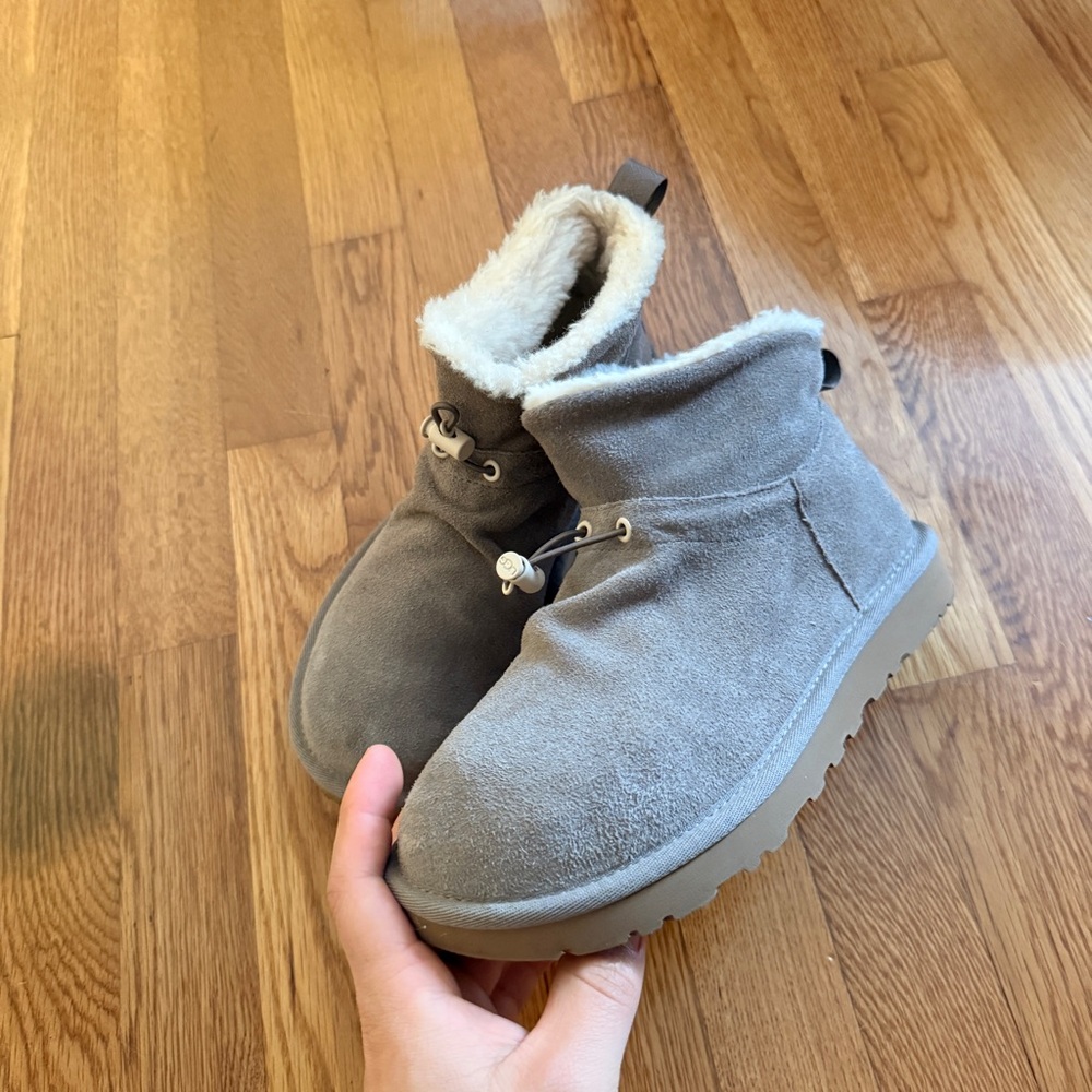 Womens Grey Ugg Boots